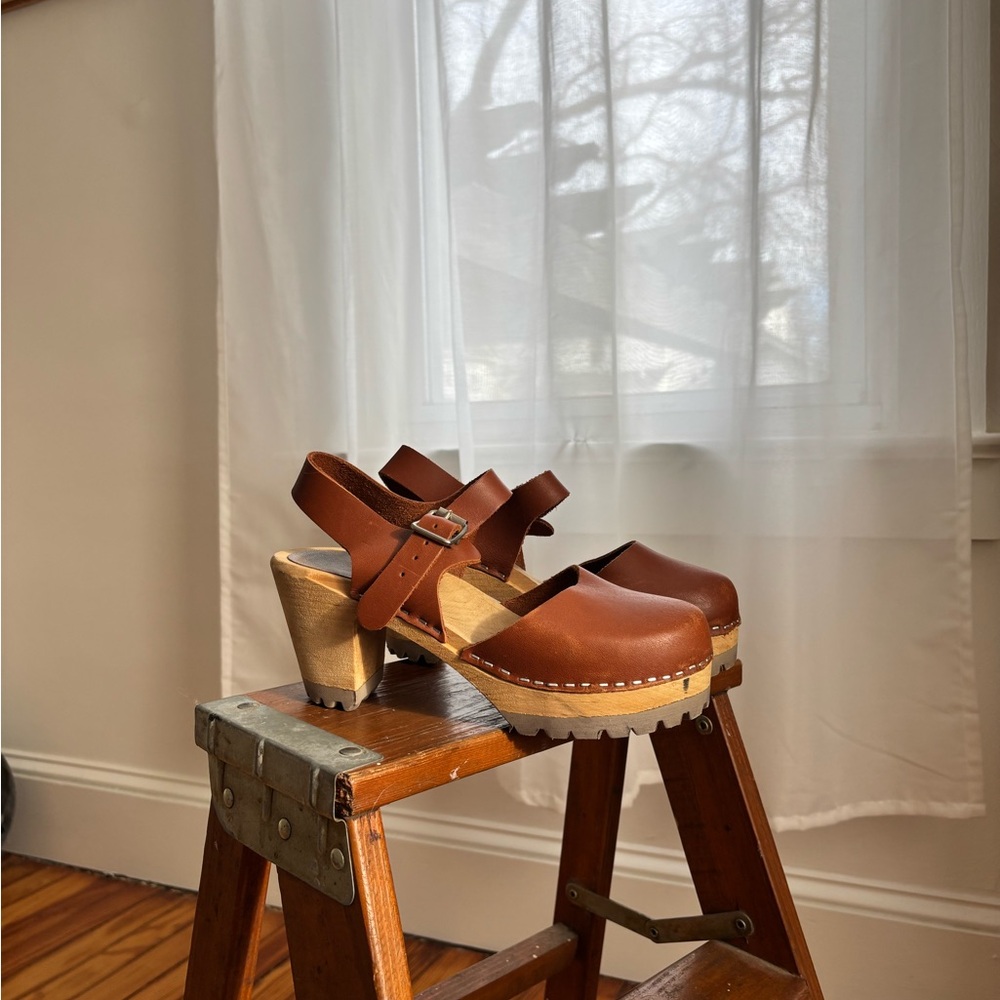 Free People Clogs